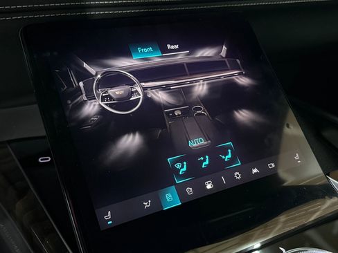 New 2025 Cadillac Escalade ESV Premium Luxury Platinum image 34