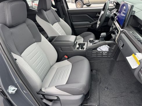 New 2026 Toyota Tacoma TRD Off-Road AWD/4WD image 8