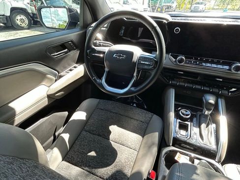 Used 2023 Chevrolet Colorado ZR2 image 9