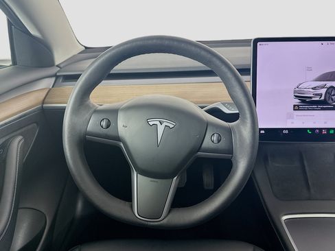 Used 2023 Tesla Model 3 Standard Range RWD image 17