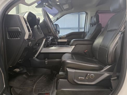 Used 2018 Ford F350 Lariat w/ Lariat Ultimate Package AWD/4WD image 16
