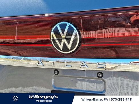 Certified 2025 Volkswagen Atlas SE AWD/4WD image 32