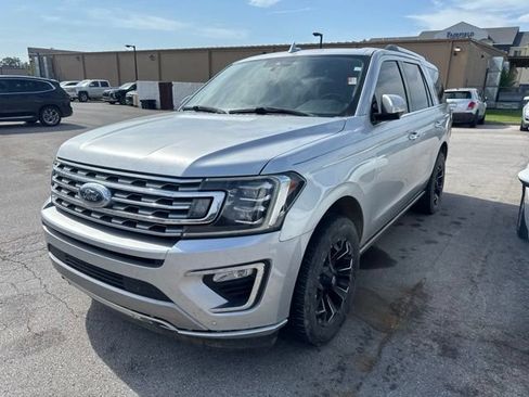 Used 2018 Ford Expedition Limited w/ Equipment Group 301A AWD/4WD image 3