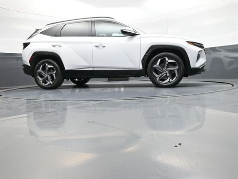 Certified 2022 Hyundai Tucson Limited w/ Cargo Package AWD/4WD image 30