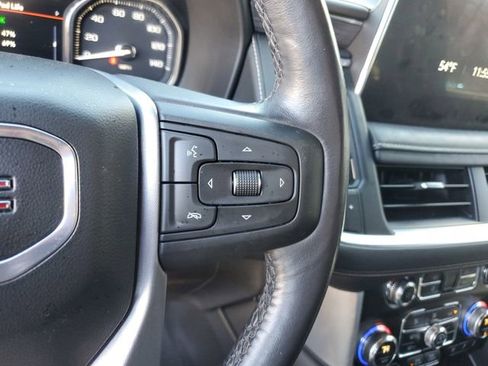 Used 2021 GMC Yukon XL SLT w/ SLT Premium Package image 26