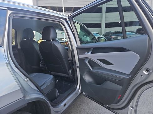 New 2026 Volkswagen Tiguan SE image 27