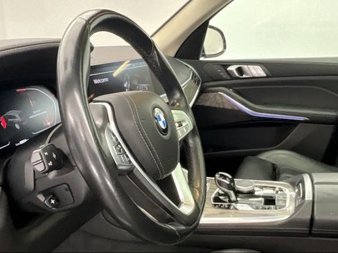 Used 2019 BMW X7 xDrive40i w/ Parking Assistance Package image 18