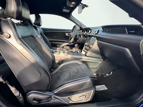 Used 2016 Ford Mustang Shelby GT350 w/ Technology Package RWD image 20
