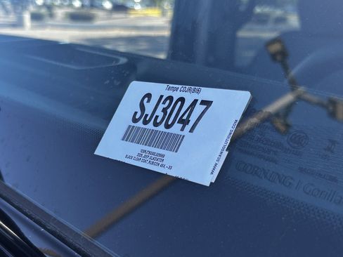 New 2025 Jeep Gladiator Rubicon w/ Convenience Group image 23