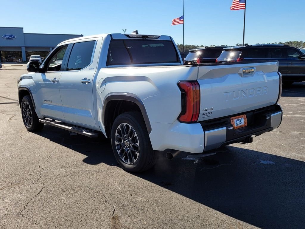 Used 2024 Toyota Tundra Limited AWD/4WD image 8