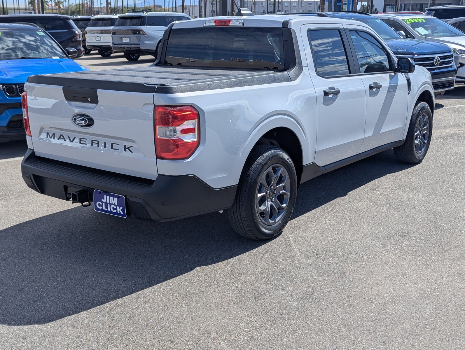 Used 2022 Ford Maverick XL FWD image 2