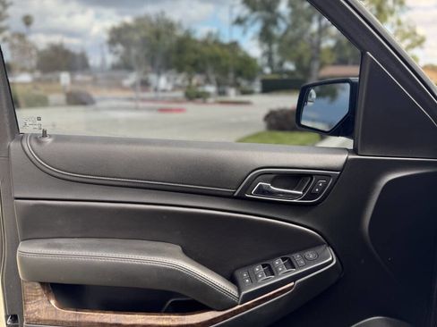 Used 2017 Chevrolet Tahoe LT image 18