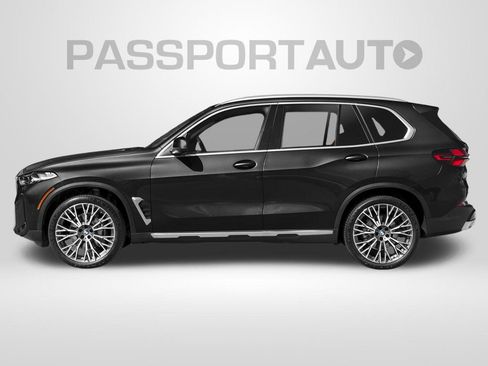 Used 2024 BMW X5 xDrive40i w/ Premium Package AWD/4WD image 3