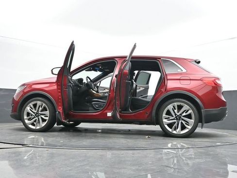 Used 2016 Lincoln MKX Reserve w/ Driver Assistance Package image 50