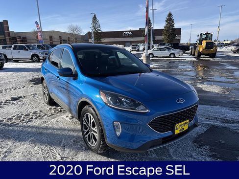 Used 2020 Ford Escape SEL image 5