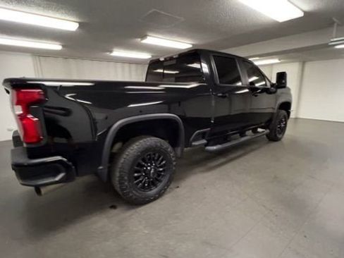 Certified 2021 Chevrolet Silverado 2500 LTZ w/ LTZ Plus Package AWD/4WD image 8