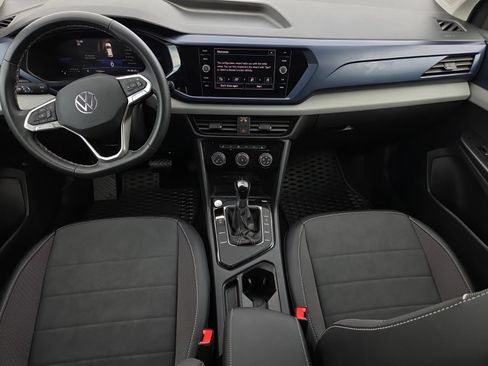 Certified 2023 Volkswagen Taos SE FWD image 20