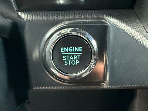 Used 2025 Ford F150 Lariat w/ Equipment Group 501A Mid image 37