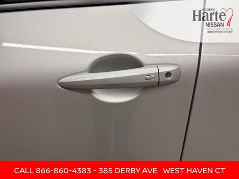 Certified 2025 Nissan Rogue SV image 41