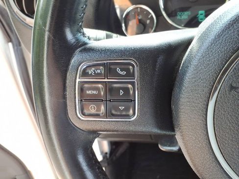 Used 2017 Jeep Wrangler Unlimited Sport w/ Connectivity Group AWD/4WD image 12