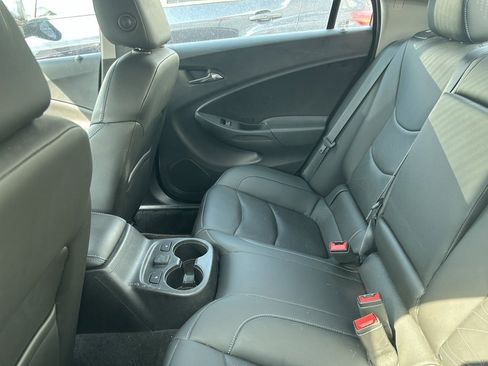 Used 2019 Chevrolet Volt Premier w/ Driver Confidence II Package image 4