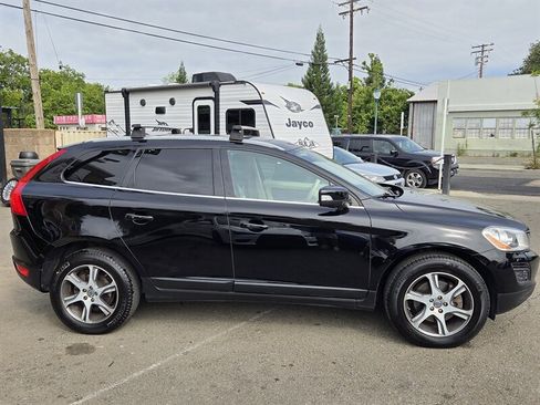 Used 2012 Volvo XC60 T6 image 6