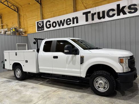 Used 2020 Ford F250 XL w/ Power Equipment Group image 3