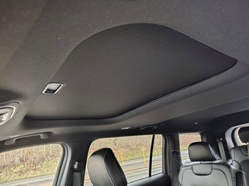 Certified 2024 Jeep Grand Cherokee L Altitude image 27