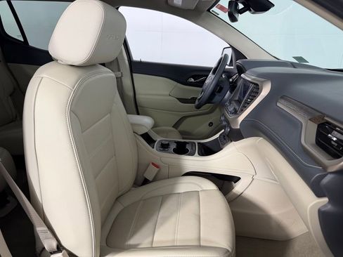 Used 2023 GMC Acadia Denali image 34
