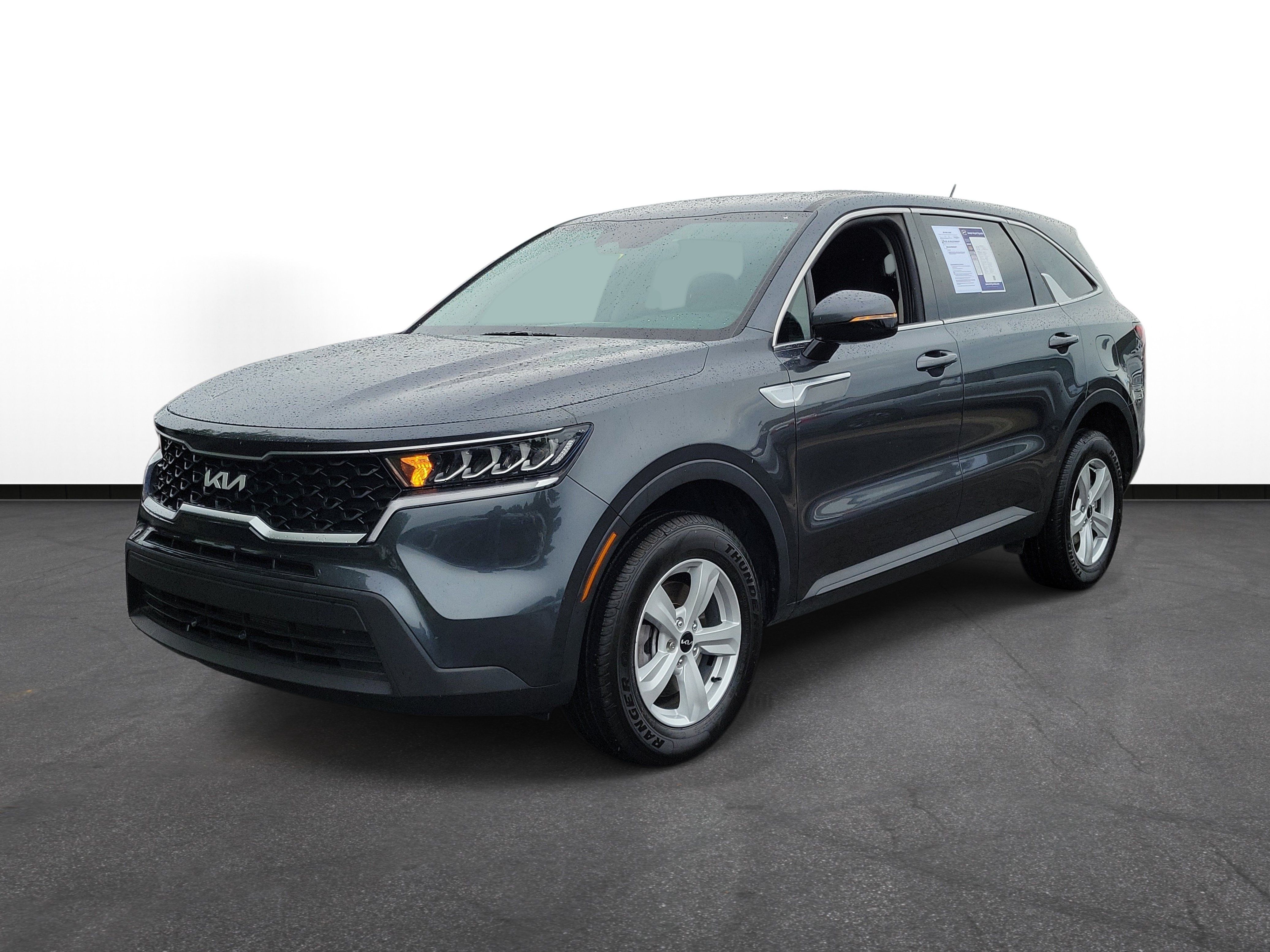 Used 2023 Kia Sorento LX AWD/4WD image 2