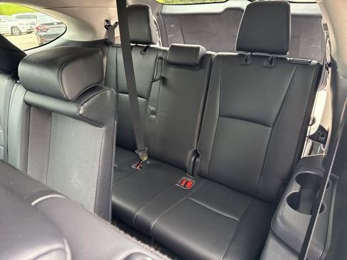 Used 2020 Toyota Highlander XLE AWD/4WD image 15