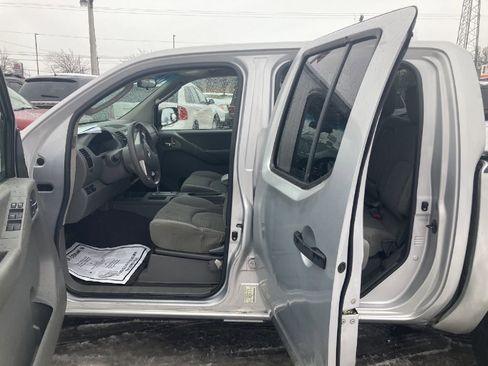 Used 2006 Nissan Frontier SE w/ (P01) Power Pkg image 6