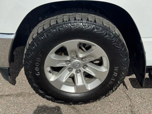 Used 2023 RAM 1500 Laramie AWD/4WD image 11