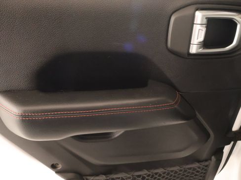 Used 2019 Jeep Wrangler Unlimited Rubicon AWD/4WD image 16