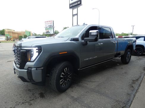 New 2026 GMC Sierra 3500 Denali Ultimate AWD/4WD image 6