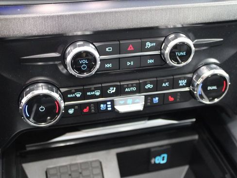 New 2026 Ford F250 Platinum image 51