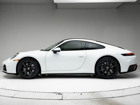 Certified 2025 Porsche 911 Carrera image 2