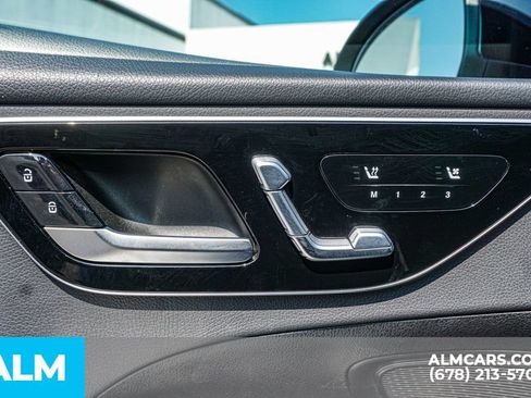 Used 2025 Mercedes-Benz C 300 Sedan image 49