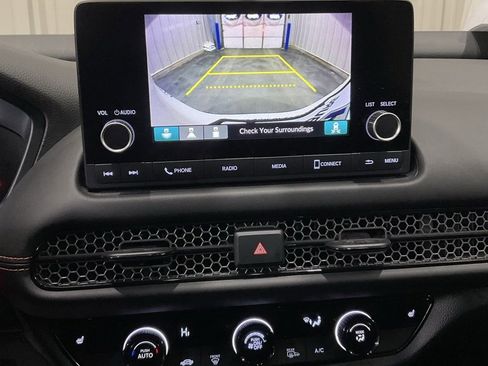 Used 2023 Honda HR-V Sport image 17