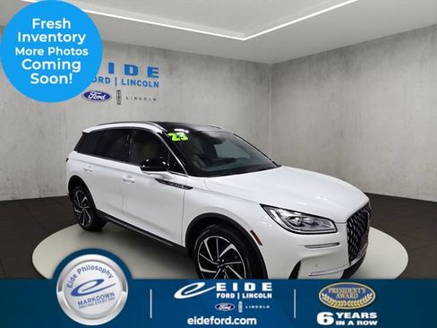 Used 2023 Lincoln Corsair Reserve w/ Equipment Group 201A AWD/4WD image 1