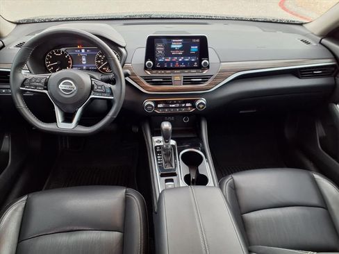 Used 2022 Nissan Altima 2.5 SL FWD image 11