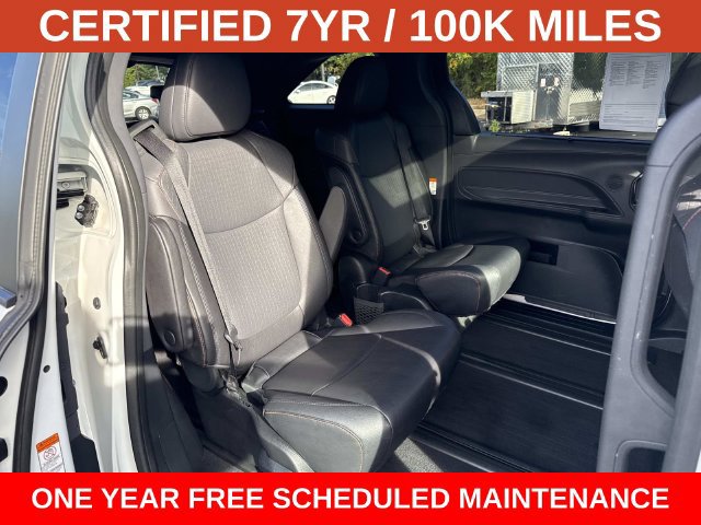 Used 2023 Toyota Sienna XSE w/ XSE Plus Package AWD/4WD image 11
