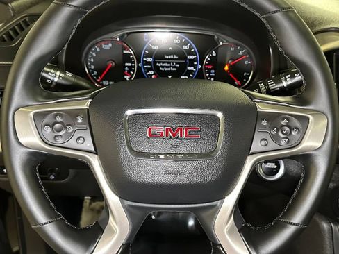 Used 2024 GMC Terrain Denali w/ Denali Premium Package AWD/4WD image 24