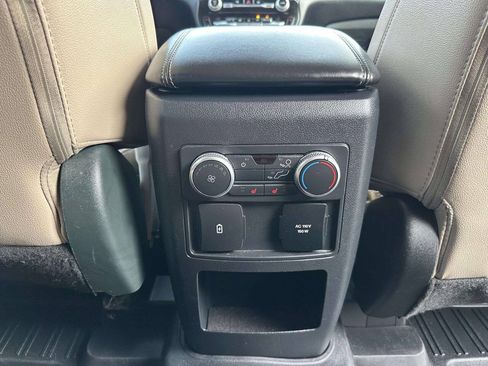 Used 2021 Ford Explorer Limited w/ Equipment Group 301A AWD/4WD image 27