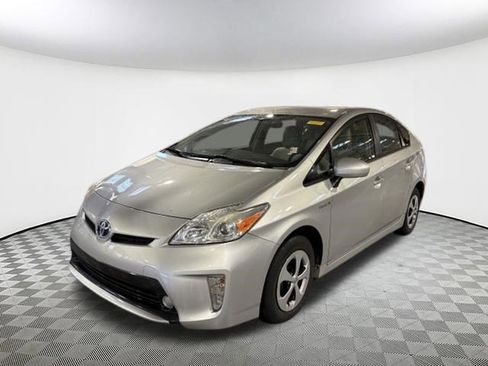 Used 2013 Toyota Prius Two image 3