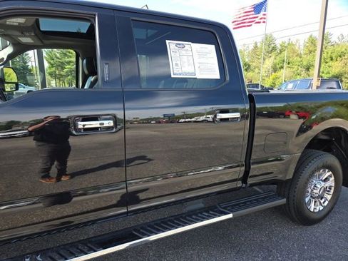 Used 2019 Ford F250 Lariat w/ Lariat Ultimate Package AWD/4WD image 48