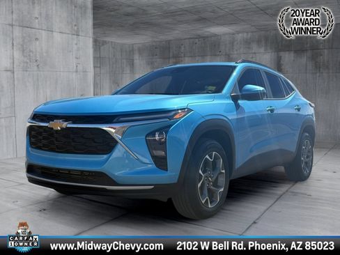 Used 2026 Chevrolet Trax LT w/ LT Convenience Package FWD image 1