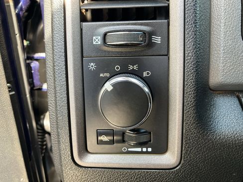 Used 2014 RAM 2500 Tradesman w/ Popular Equipment Group image 25