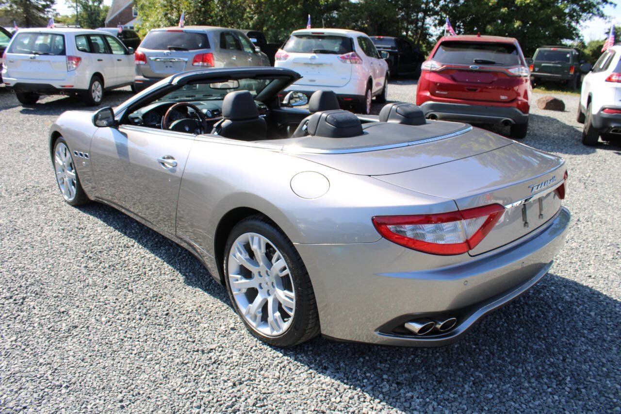 Used 2010 Maserati GranTurismo Convertible RWD image 9