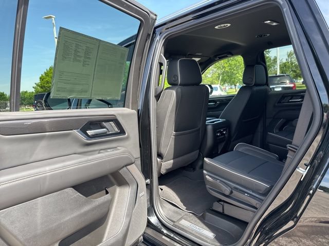 Certified 2025 GMC Yukon Elevation w/ LPO, Elevation Black Package AWD/4WD image 21